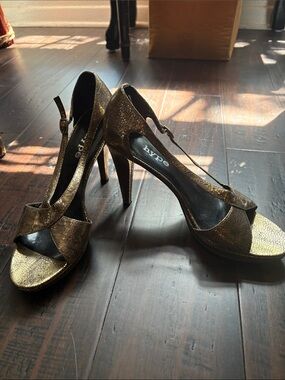 Hype Women's Metallic Gold T-Strap High Heels